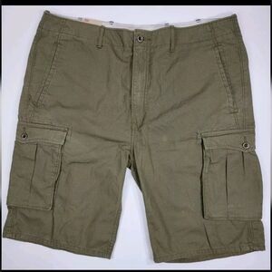 NWT Levis Cargo Shorts Green Ripstop Cotton Men's 40 Inseam 11" MSRP $50 NEW